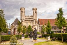 St. Augustine's Abbey in Canterbury - De Great Gate of Fyndon's Gate van de abdij van St. Augustinus in Canterbury werd gebouwd in 1297-1309. Drie belangrijke religieuze gebouwen...