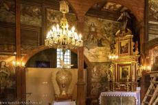 Houten kerken van Małopolska - Houten kerken van zuidelijk Małopolska: De houten kerk van Michaël de Aartsengel in Binarowa is rijk gedecoreerd met...