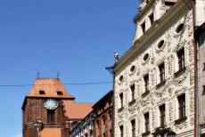 Middeleeuwse stad van Toruń - Middeleeuwse stad van Toruń: De kathedraal van Toruń en het Dąmbski Paleis. Het Dąmbski Paleis werd in 1693 gebouwd voor bisschop Stanislaw...