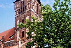 Middeleeuwse stad van Toruń - Middeleeuwse stad van Torun: De klokkentoren van de St. Jacobskerk, de kerk werd in de 14de eeuw gebouwd door de Duitse Orde. Tussen 1359 en...