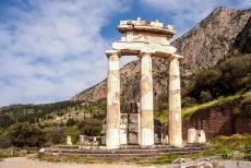 Archeologisch Delphi - Archeologisch Delphi: De Marmaria of de Tholos van het heiligdom van Athena Pronaia was een rond bouwwerk, dat werd gebouwd in 380-360...