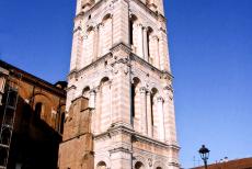 Ferrara, stad van de Renaissance - Ferrara, stad van de Renaissance en de Po Delta: De klokkentoren van de Dom van Ferrara werd in de periode 1451-1493 gebouwd in de...