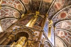 Convent van Christus in Tomar - Convent van Christus in Tomar: Een detail van het interieur van het centrale octagoon van de Charola of Rotunda, de Ronde Kerk van...