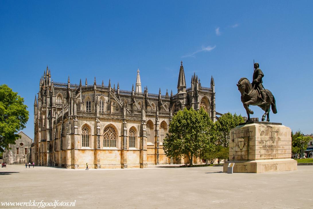Klooster van Batalha - Het klooster van Batalha is een van de mooiste gebouwen in de laatgotische- en manuelstijl in Portugal. Het klooster van Batalha werd gebouwd ter... Klooster van Batalha - Het klooster van Batalha is een van de mooiste gebouwen in de laatgotische- en manuelstijl in Portugal. Het klooster van Batalha werd gebouwd ter...