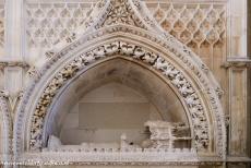 Klooster van Batalha - Klooster van Batalha: De tombe van prins Hendrik de Zeevaarder. De tombe staat in Capela do Fundador, de Kapel van de Stichter. Prins Hendrik...